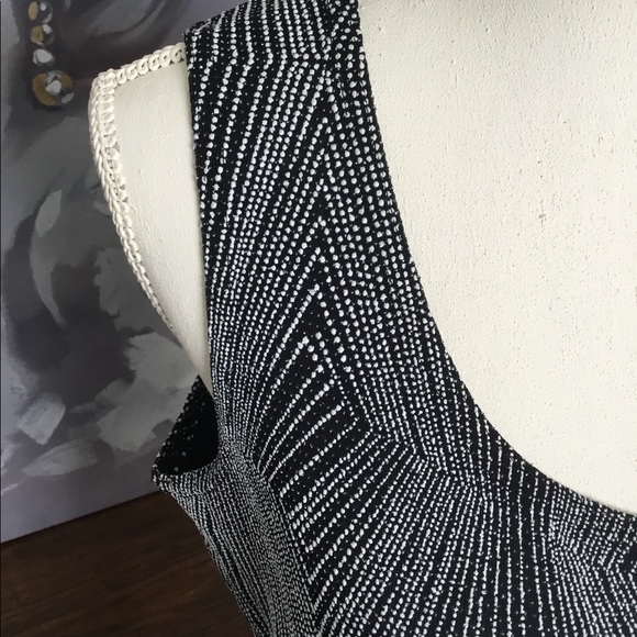 Sparkle twin set with bead detail - Picture 3 of 7